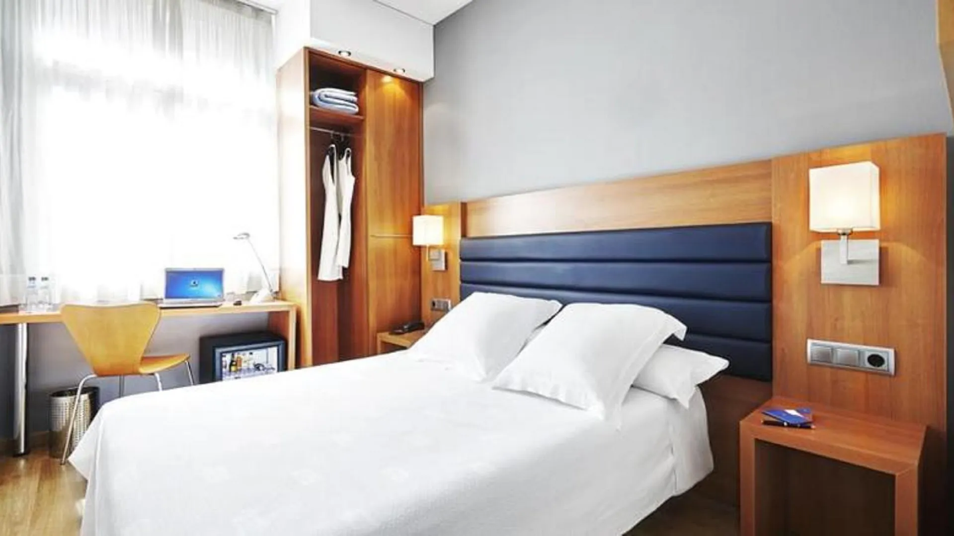 Barcelona Century Hotel Spanyolország
