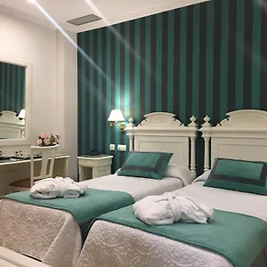 Adriano Boutique 3*, Sevilla İspanya