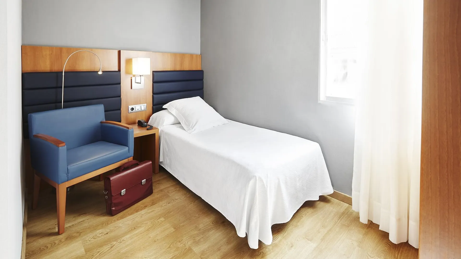 Barcelona Century Hotel